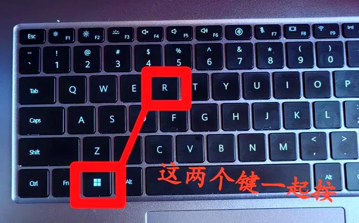 笔记本怎么不用鼠标上下滑动