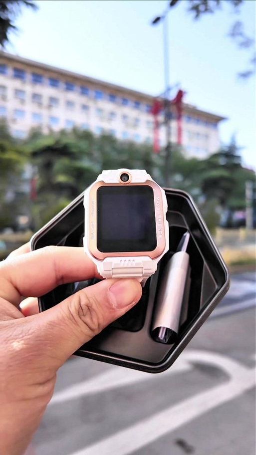 小天才z6手电筒图标